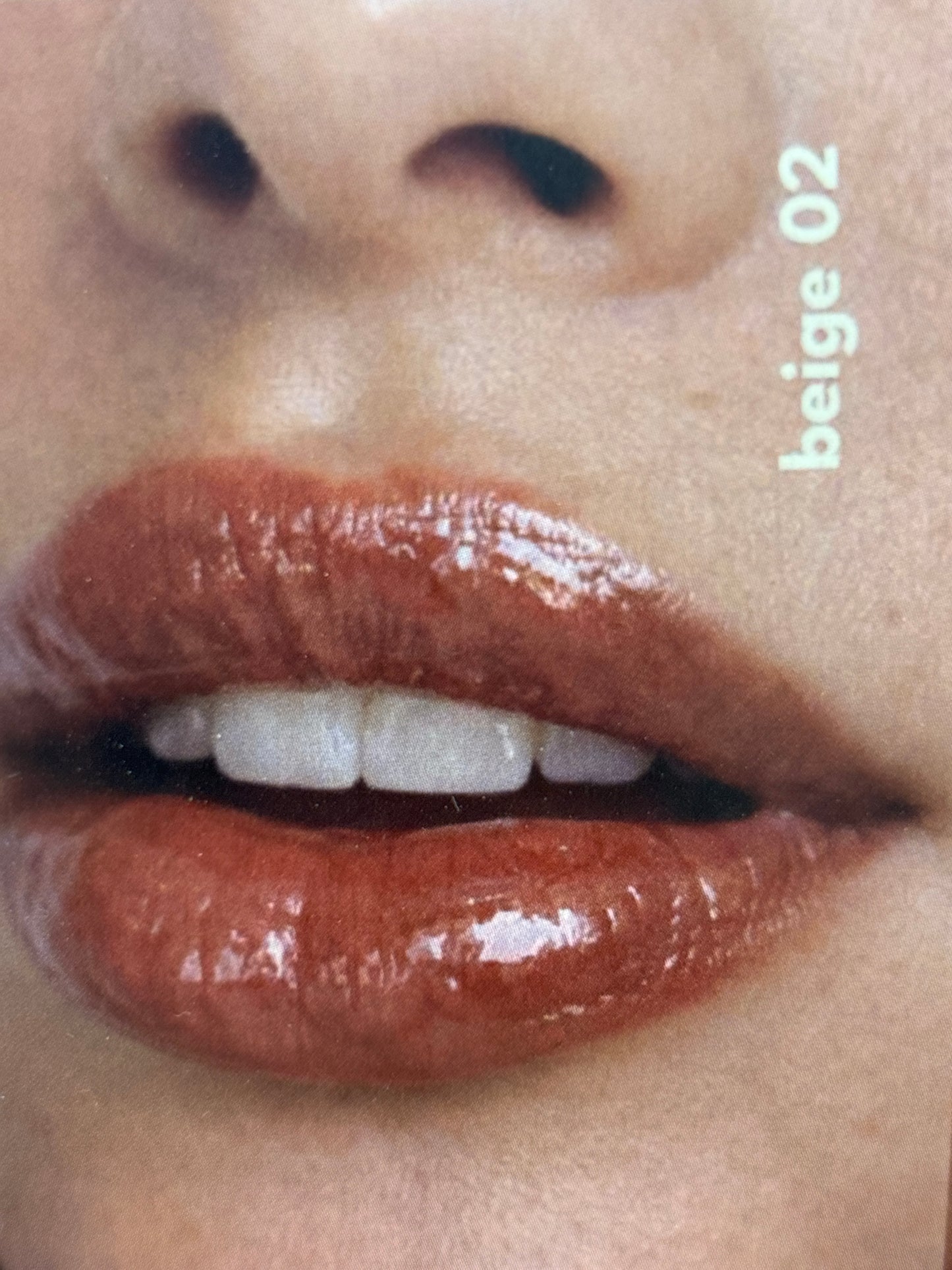 Lip gloss Beige 02
