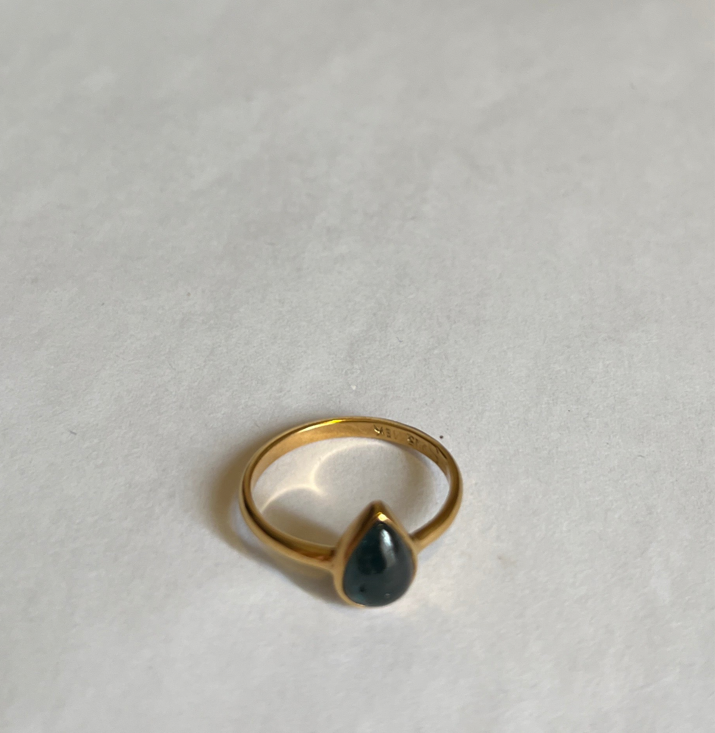 Anillo gota turmalina