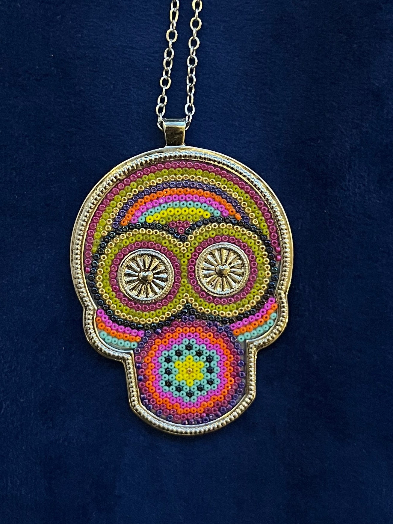 Collar calaca rodio