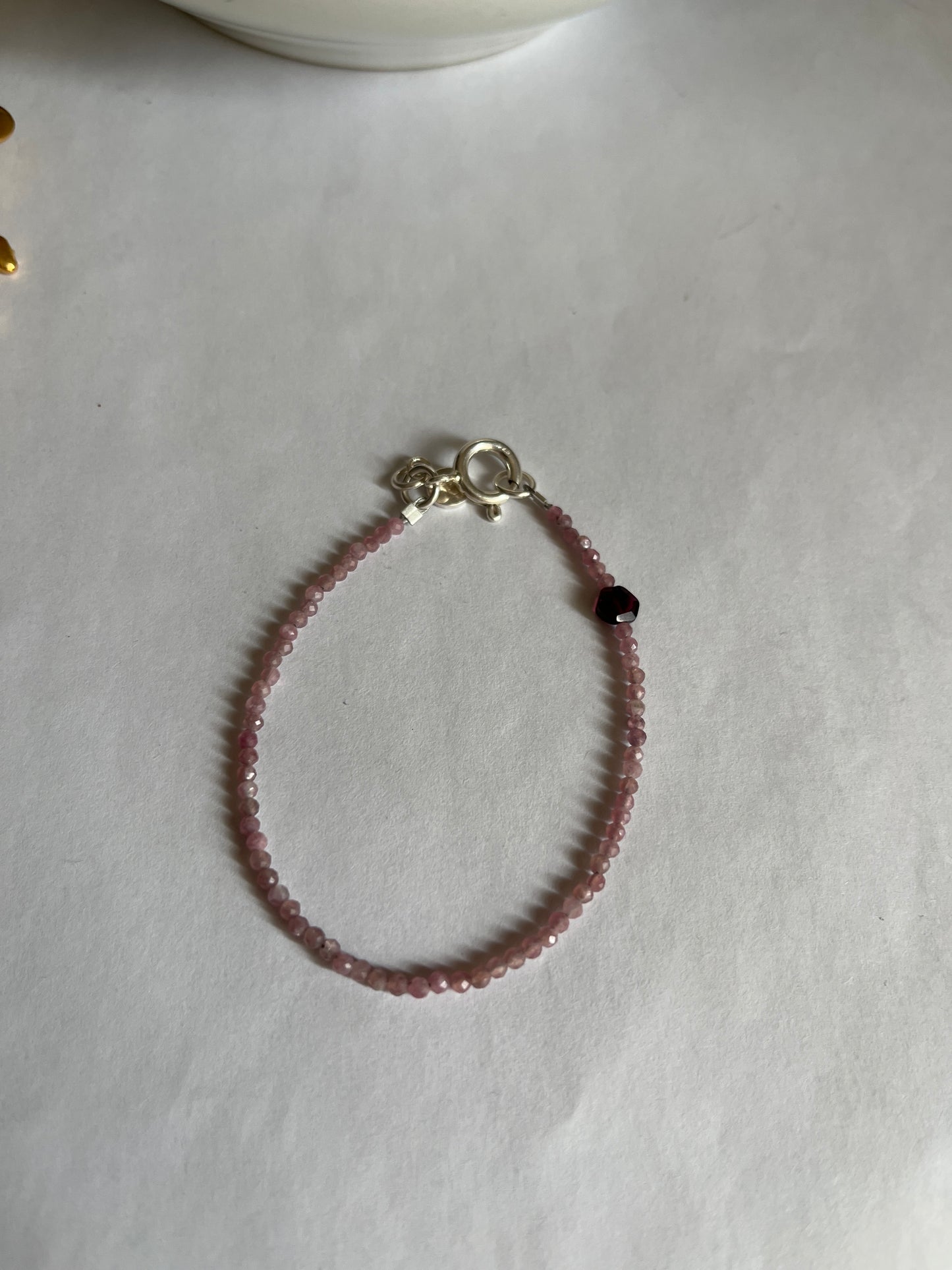 Pulsera piedrita turmalina facetada chica