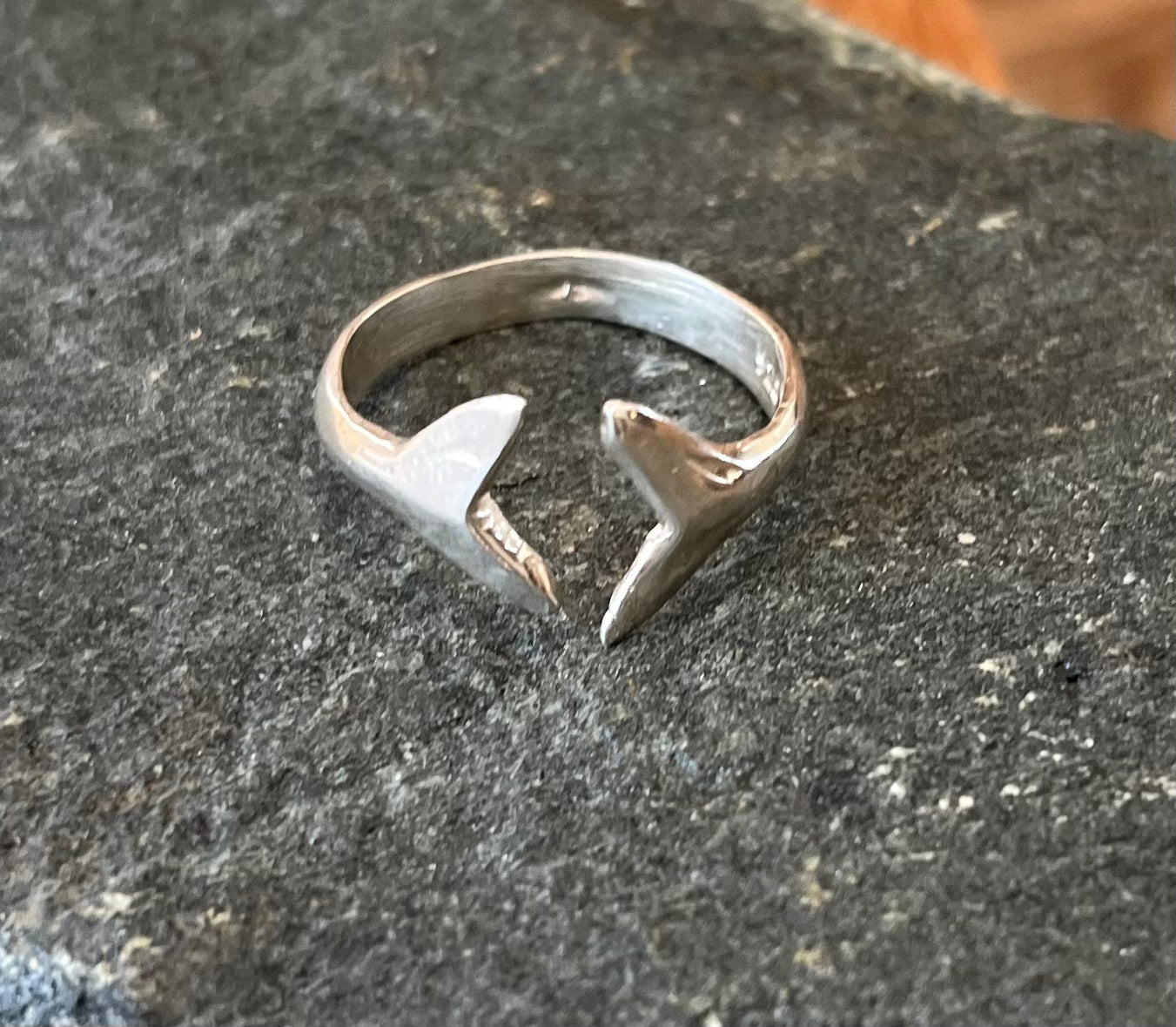 Anillo cola ballena