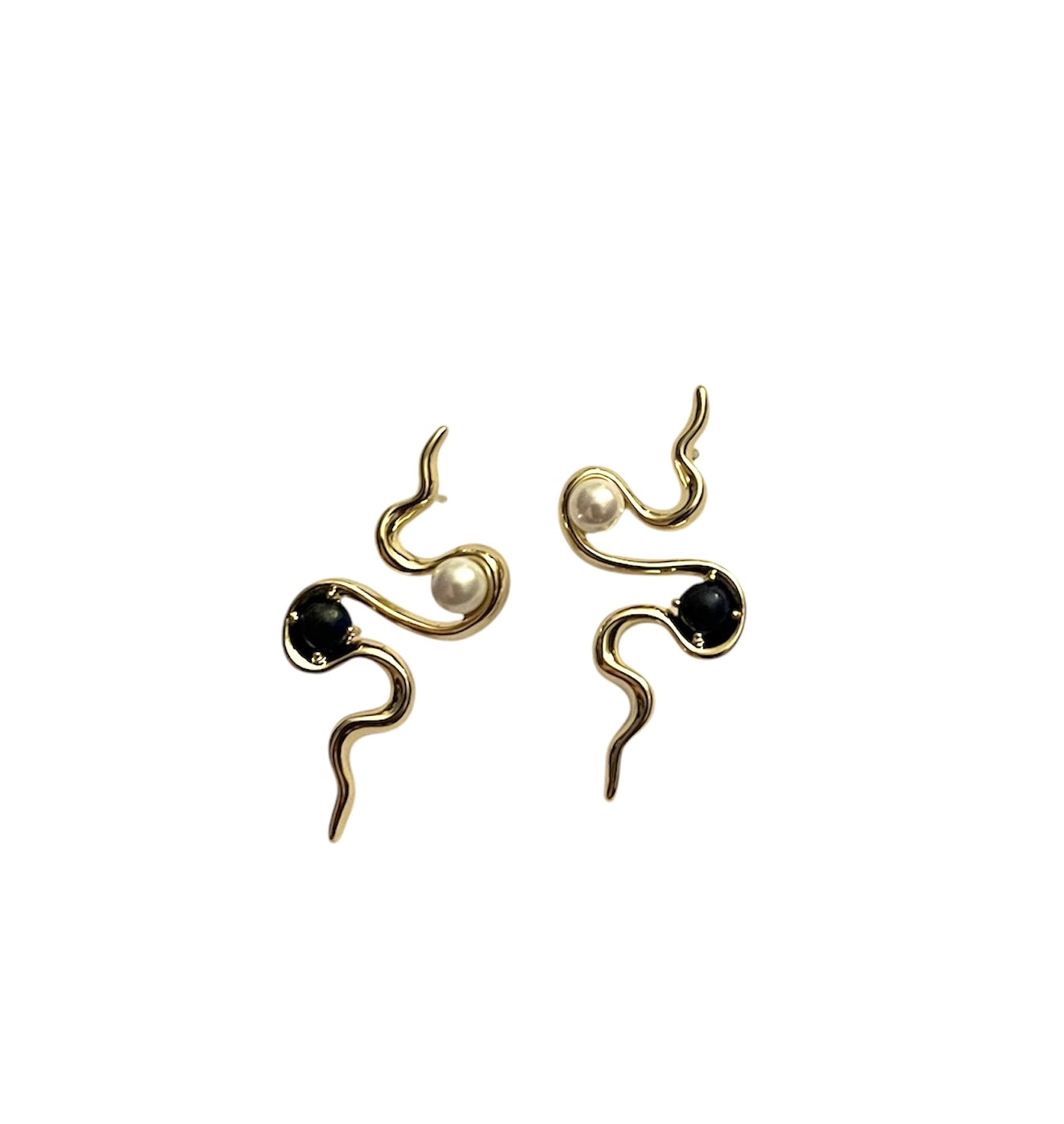 Aretes curvas piedra