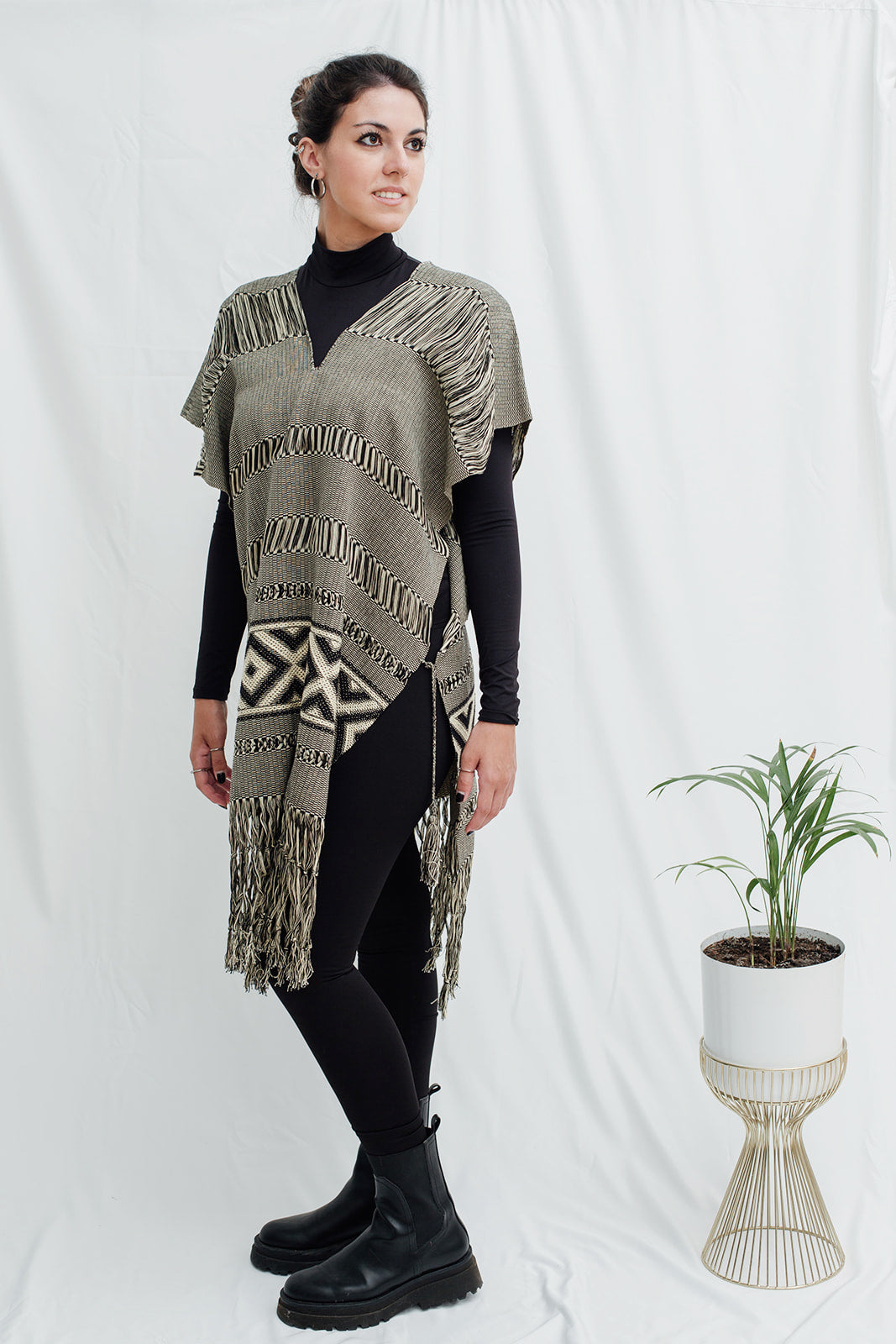 TÚNICA PETRONA || Negro con beige