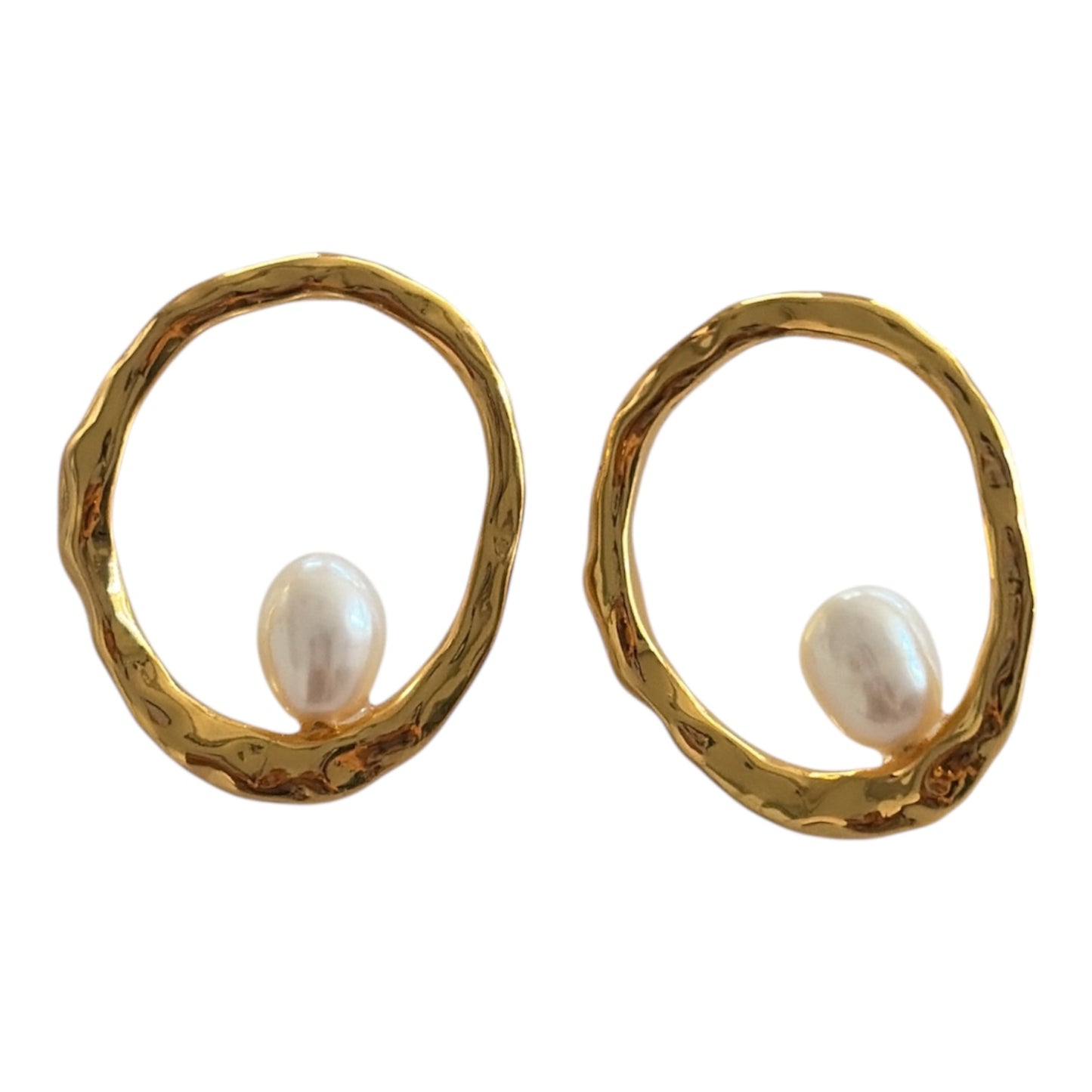Aretes circular con perla