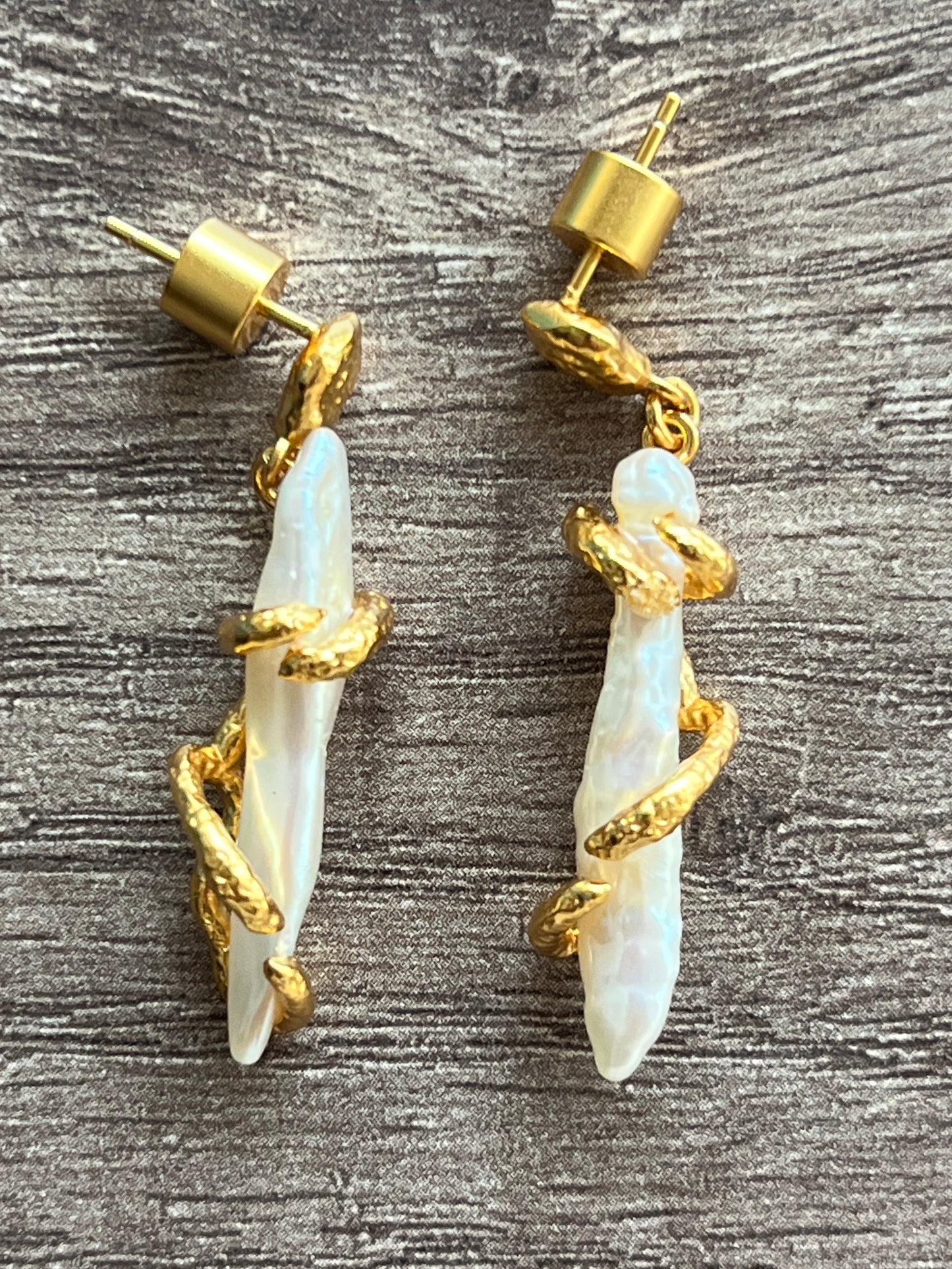 Arete perla larga