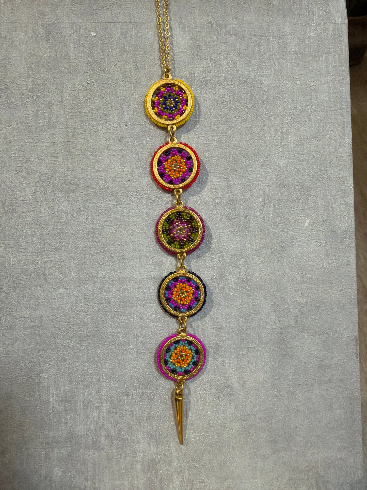 Collar 5 aros colorido lanza