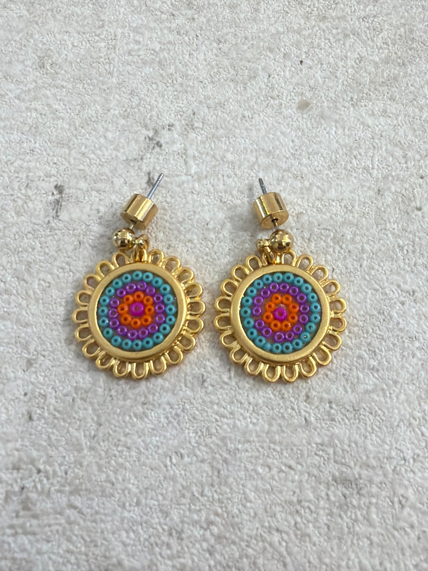 Aretes flor chica Aqua morado naranja