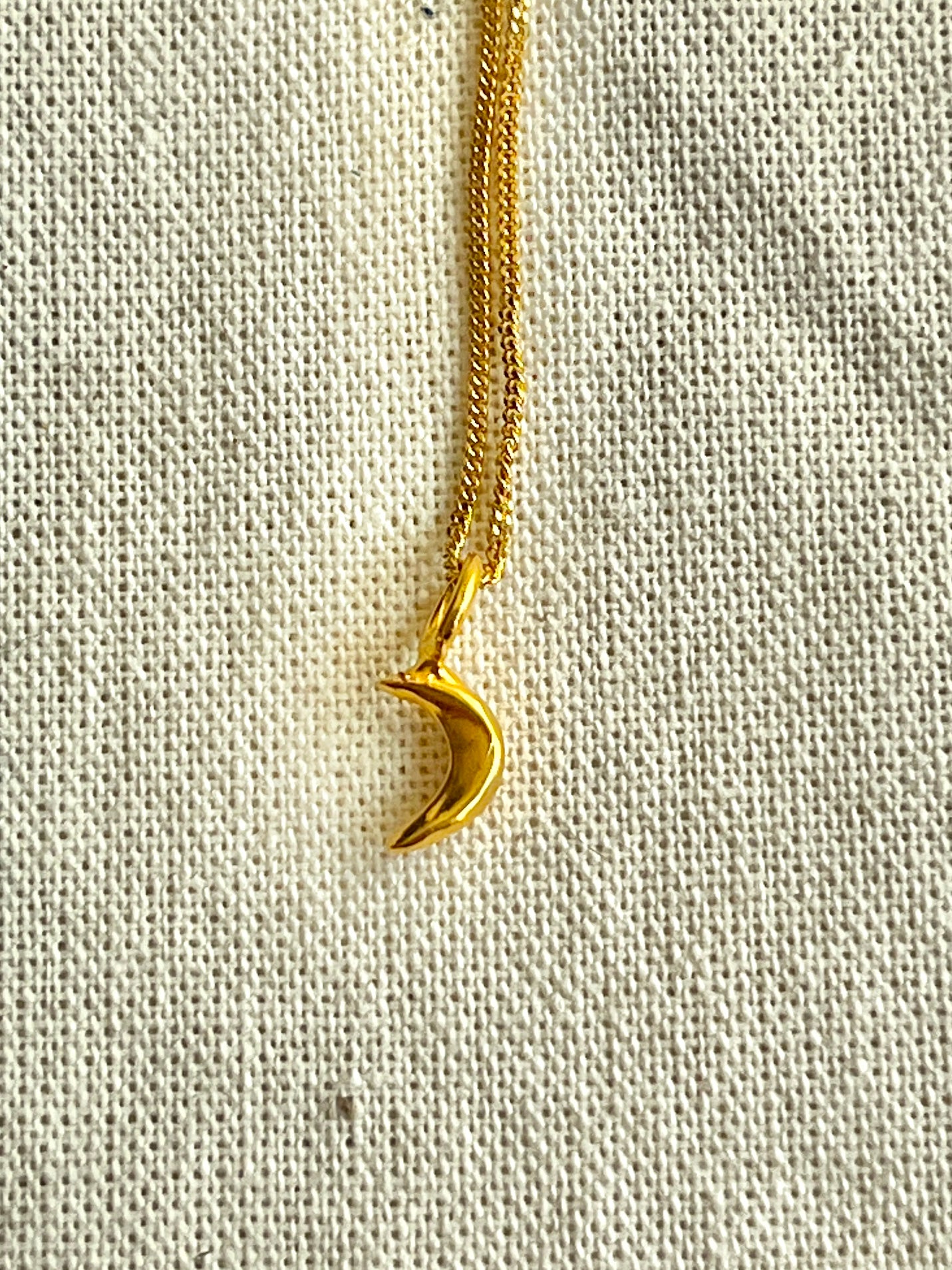 Collar luna mw