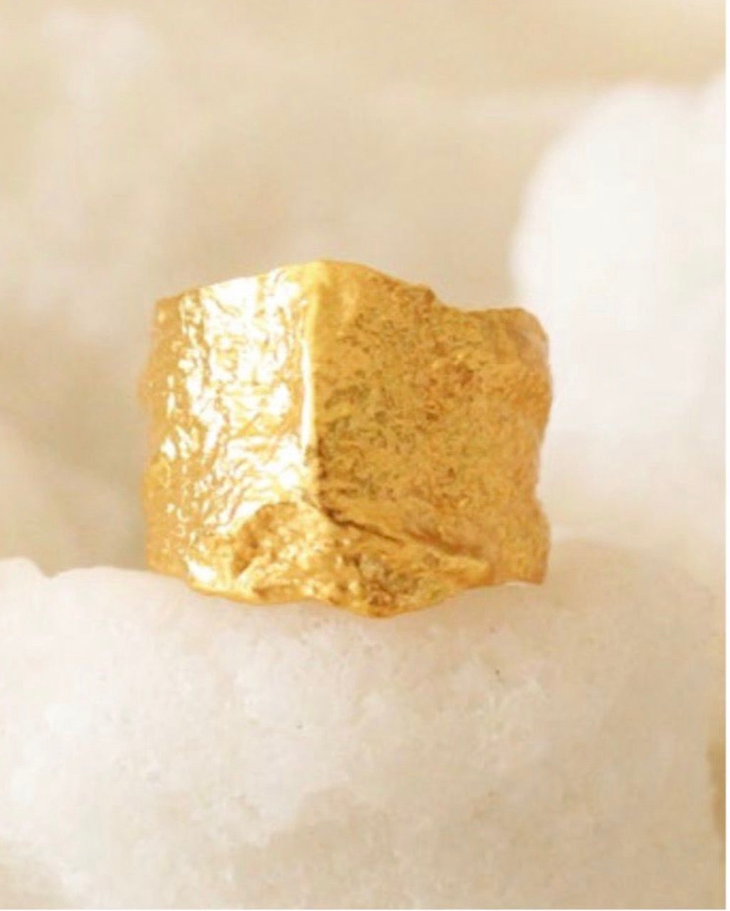 Anillo textura pico