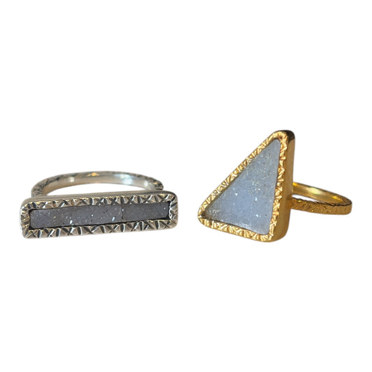 Anillo bisel grueso grande