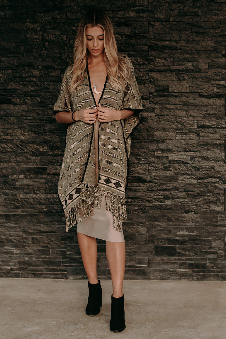 KIMONO NAHA || Negro Beige