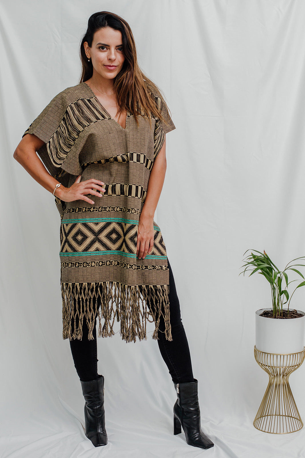 TÚNICA PETRONA || Beige negro y aqua
